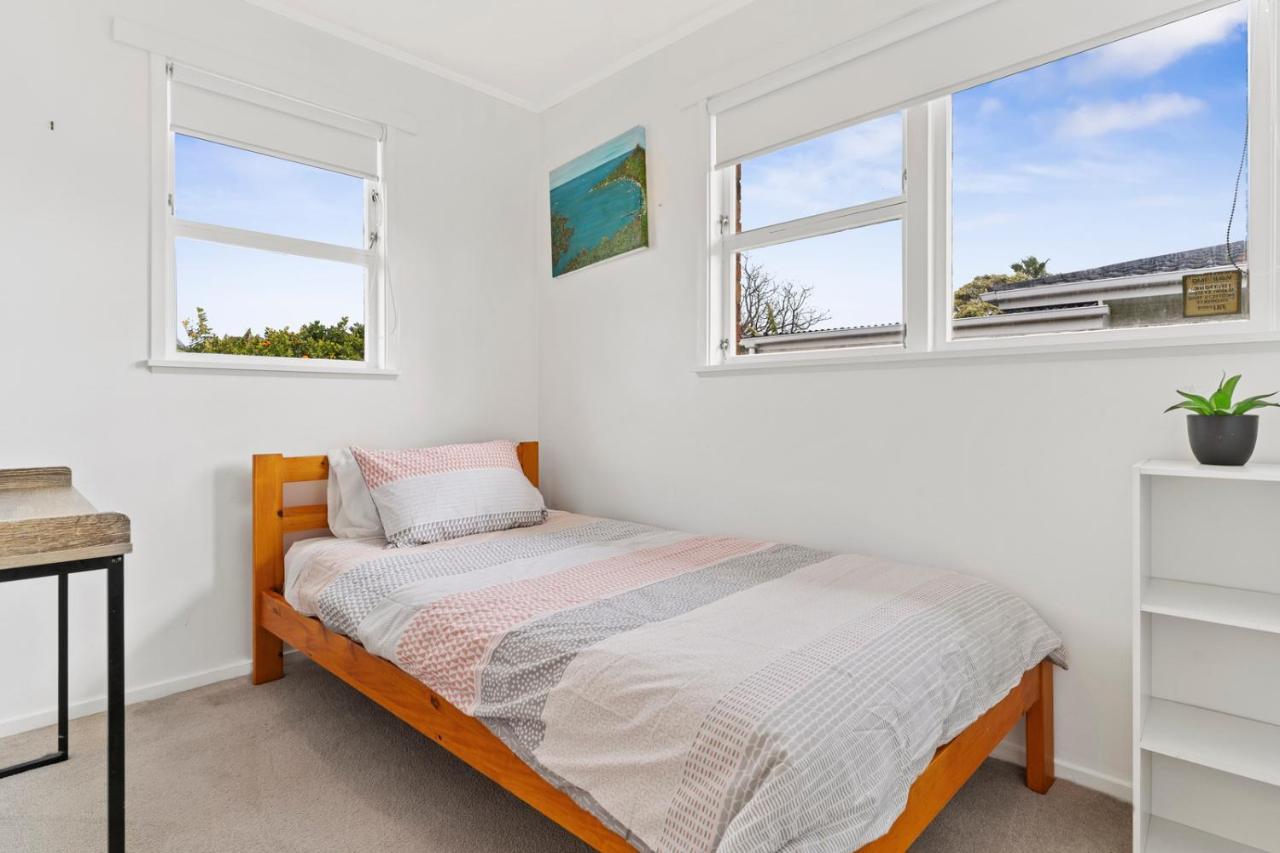 Вилла 3 Bed At The Mount Close To Bayfair Shopping Mall Маунт-Маунгани Экстерьер фото